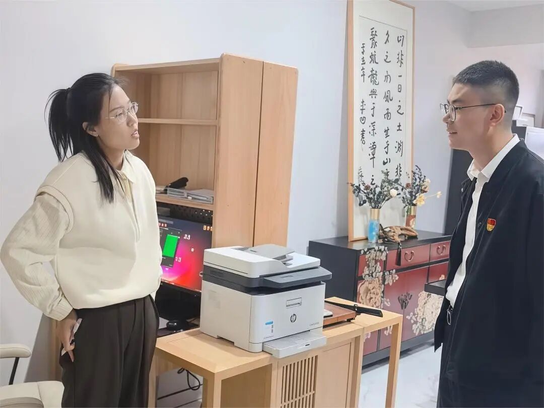 2.贺小刚.JPG 2.贺小刚.JPG