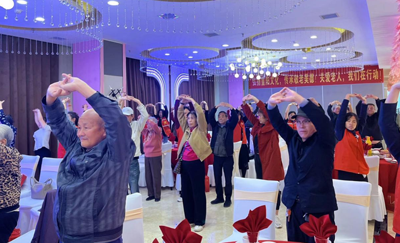 关爱老人，重阳节系列活动