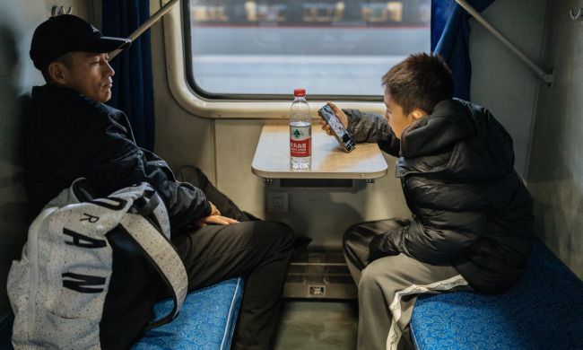 站站停的“慢”火车,串起山里村民的幸福