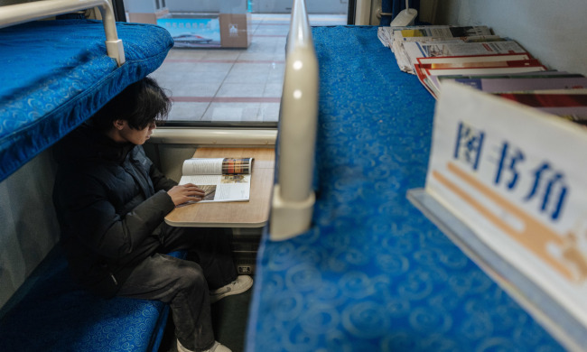 站站停的“慢”火车,串起山里村民的幸福