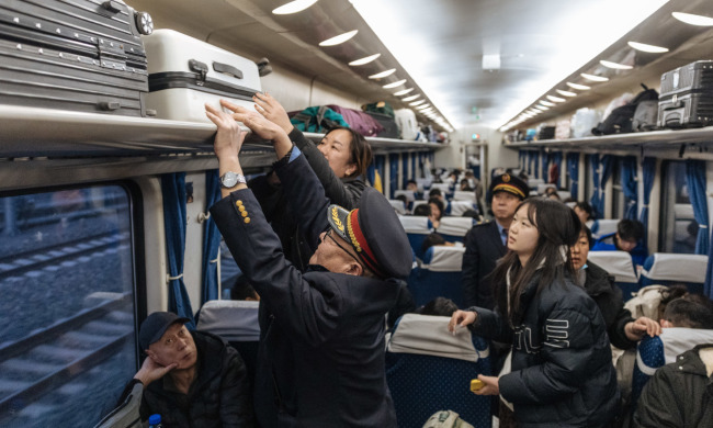 站站停的“慢”火车,串起山里村民的幸福